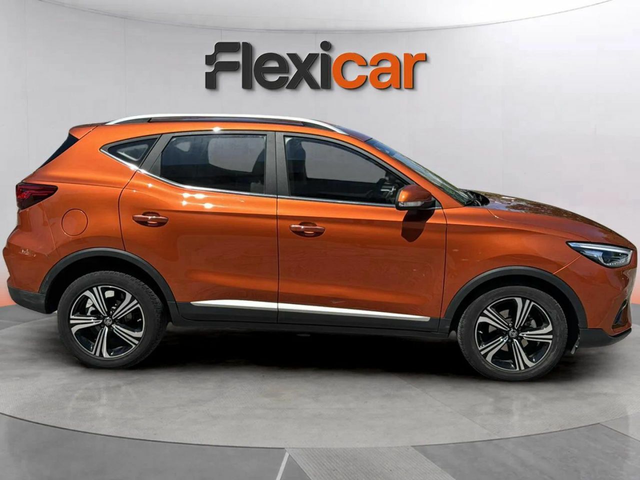 mg zs 2023 / foto grande (2)