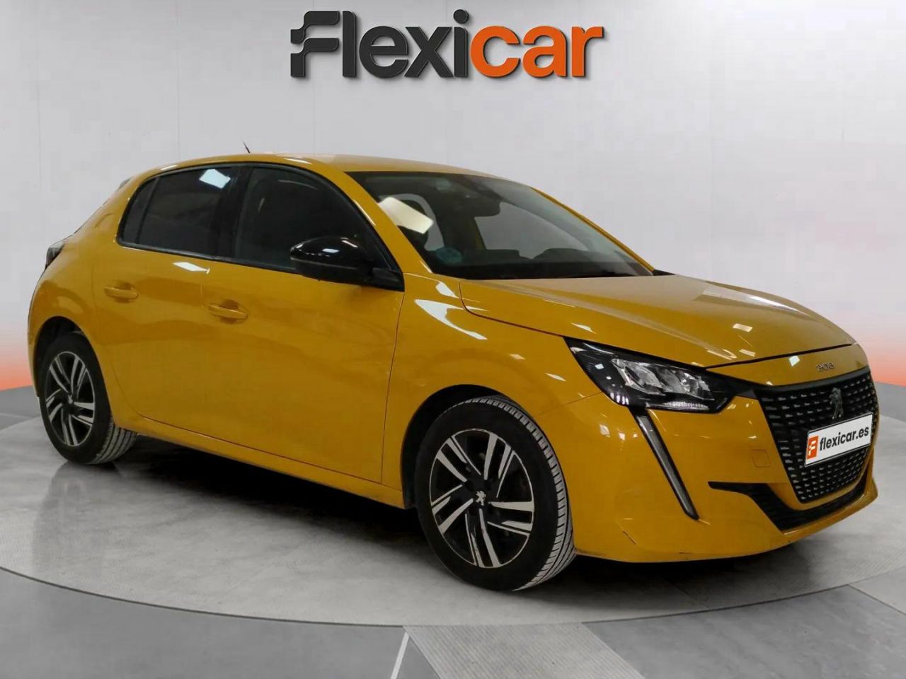 Peugeot 2008 naranja 2023  de segunda mano - peugeot 208 2023 /