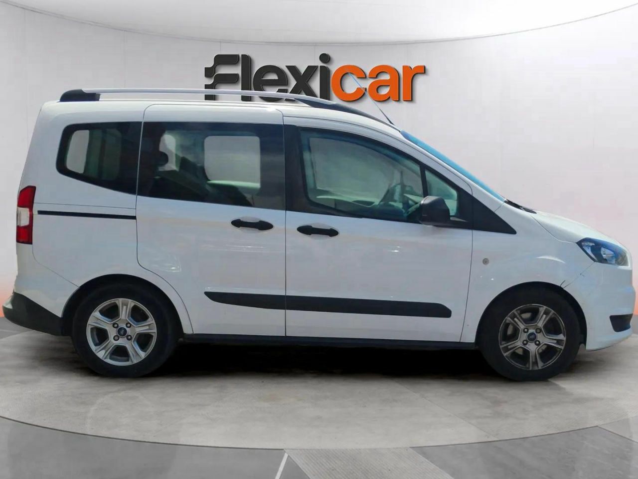 ford tourneo courier 2017 / foto grande (2)