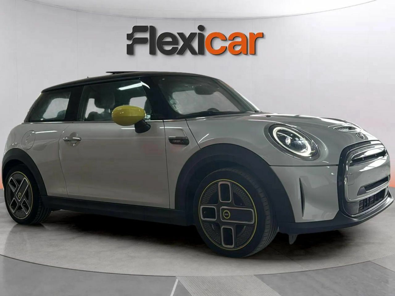 Mini cooper 2023 gasolina  de segunda mano - mini cooper 2021 /