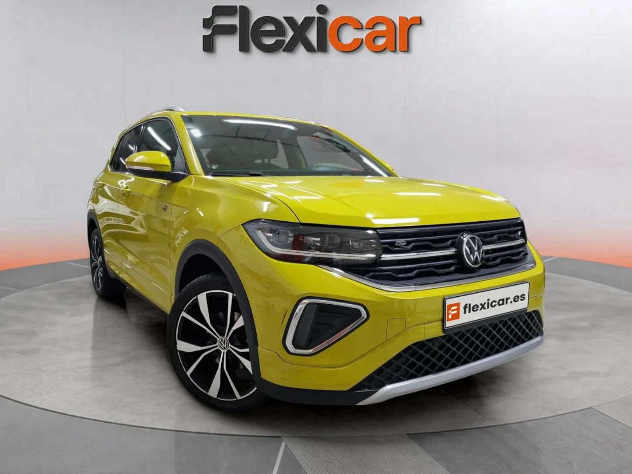 Volkswagen tiguan amarillo  de segunda mano - volkswagen t-cross 2024 /