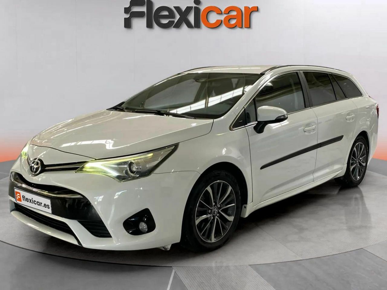 toyota avensis 2017 / foto grande (3)