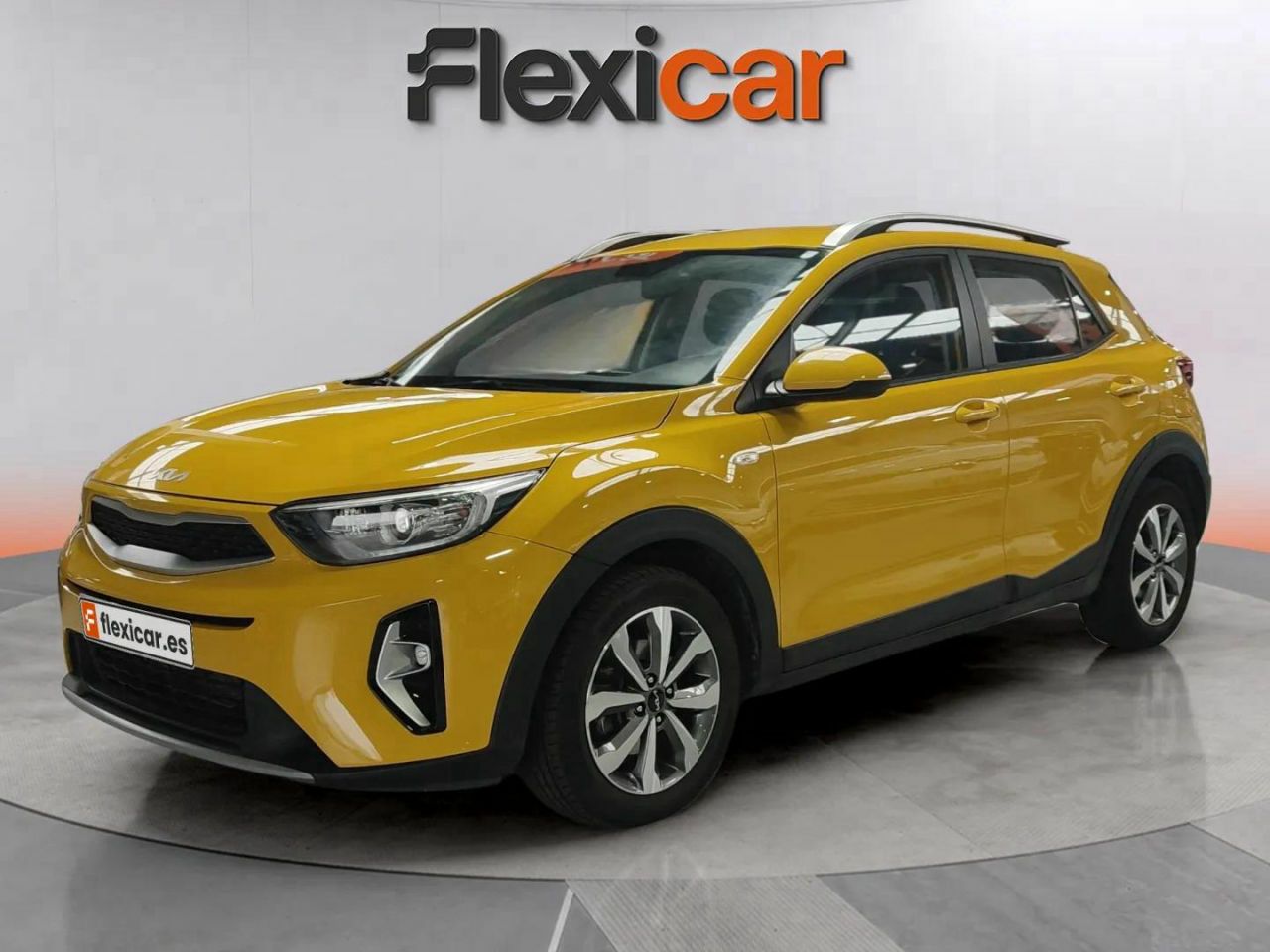 kia stonic 2023 / foto grande (2)