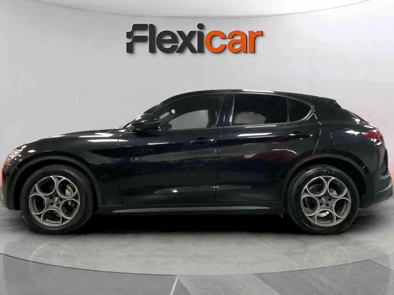 alfa romeo stelvio 2022 / foto grande (3)