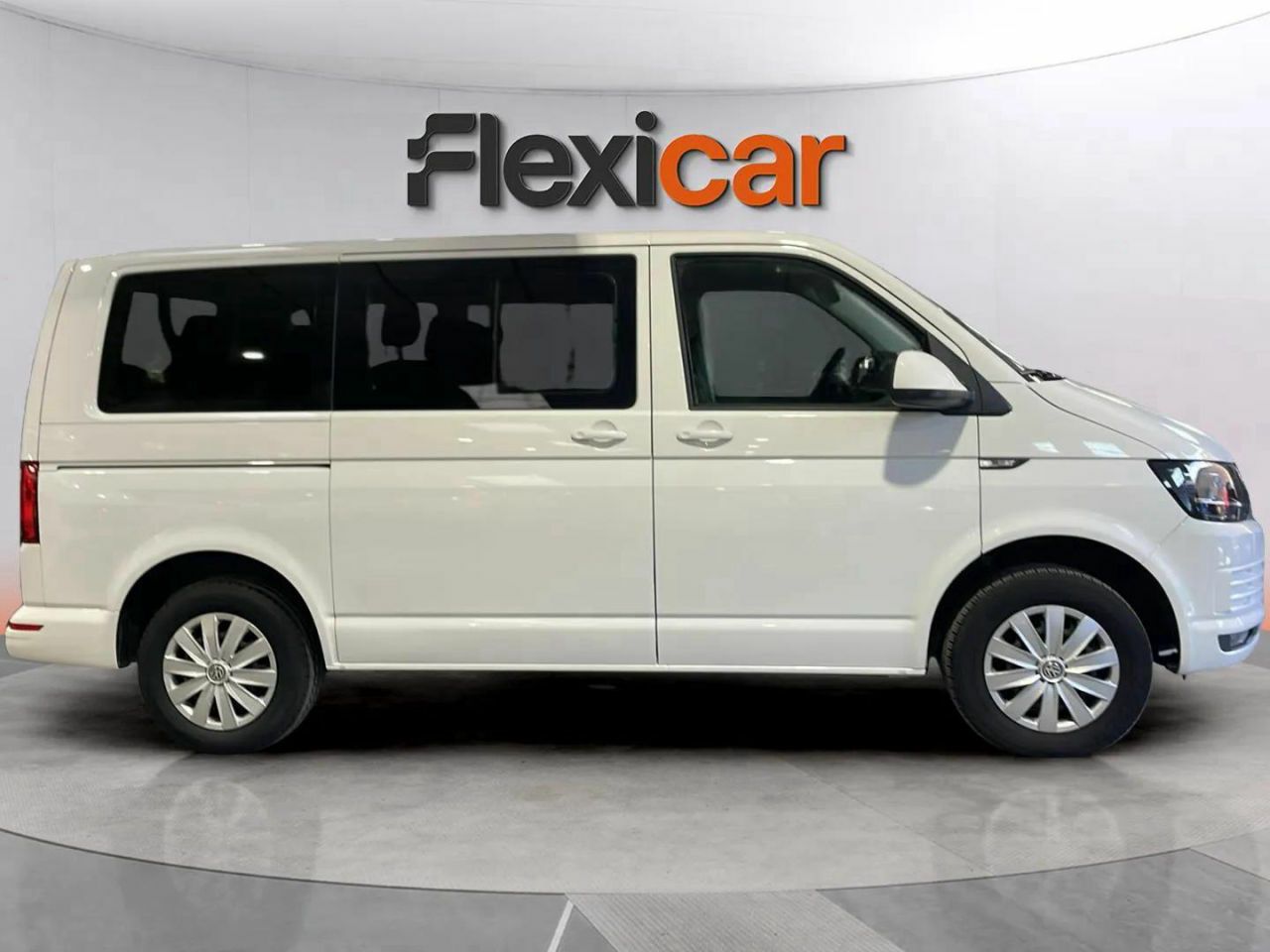 volkswagen caravelle 2018 / foto grande (3)