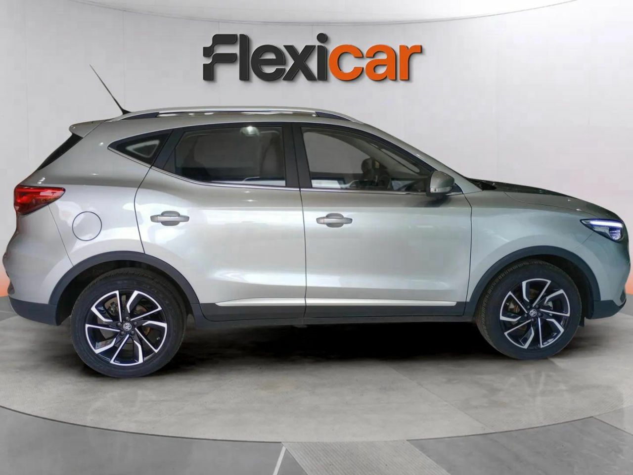 mg zs 2024 / foto grande (3)