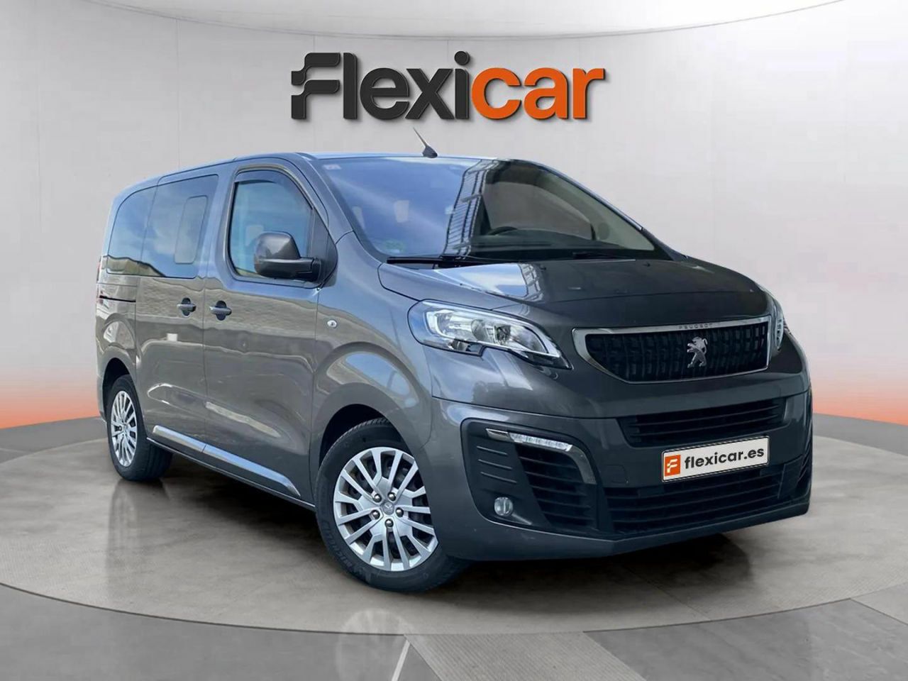 Peugeot 2008 motor gasolina  de segunda mano - peugeot traveller 2018 /