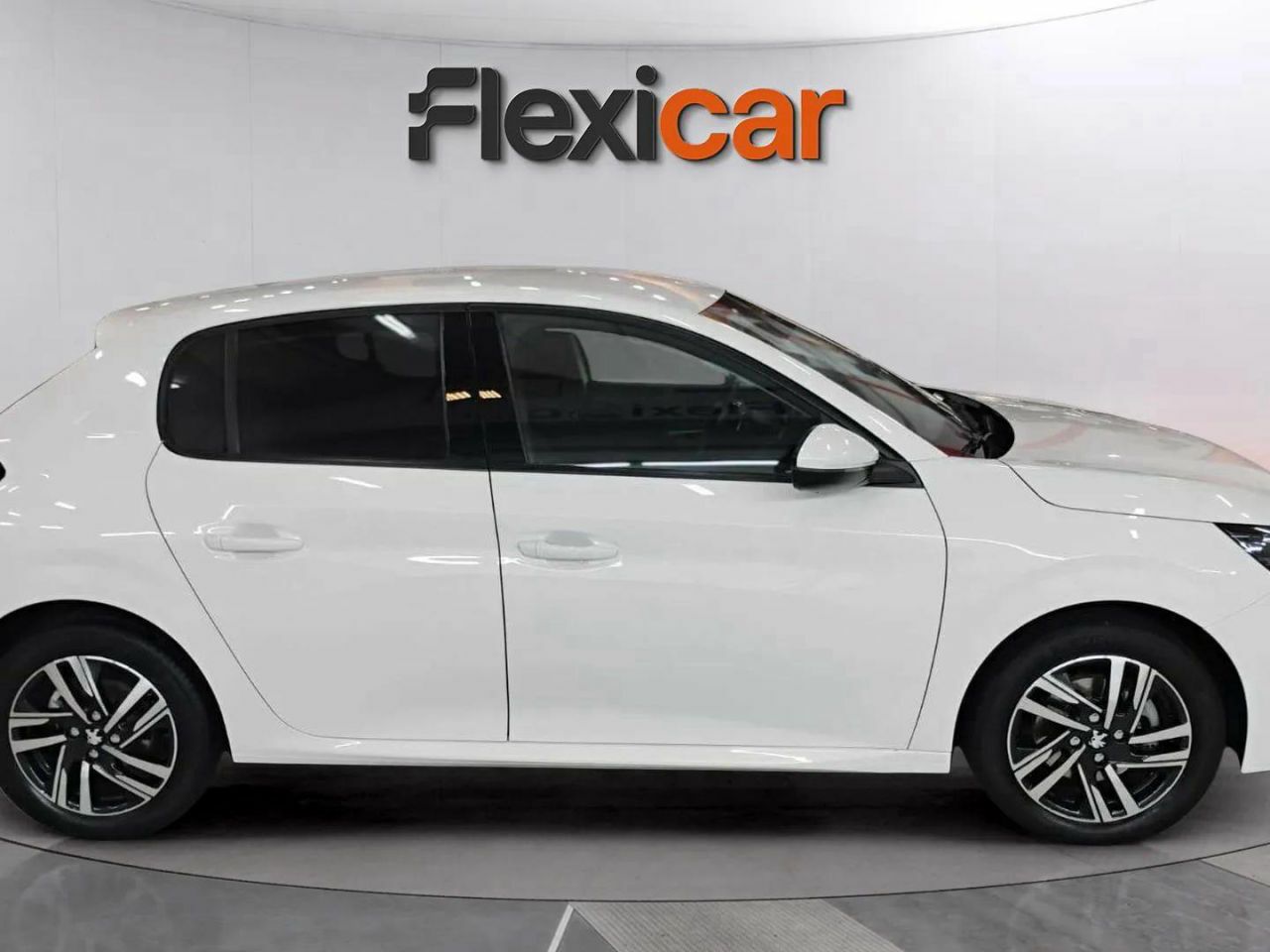peugeot 208 2021 / foto grande (2)