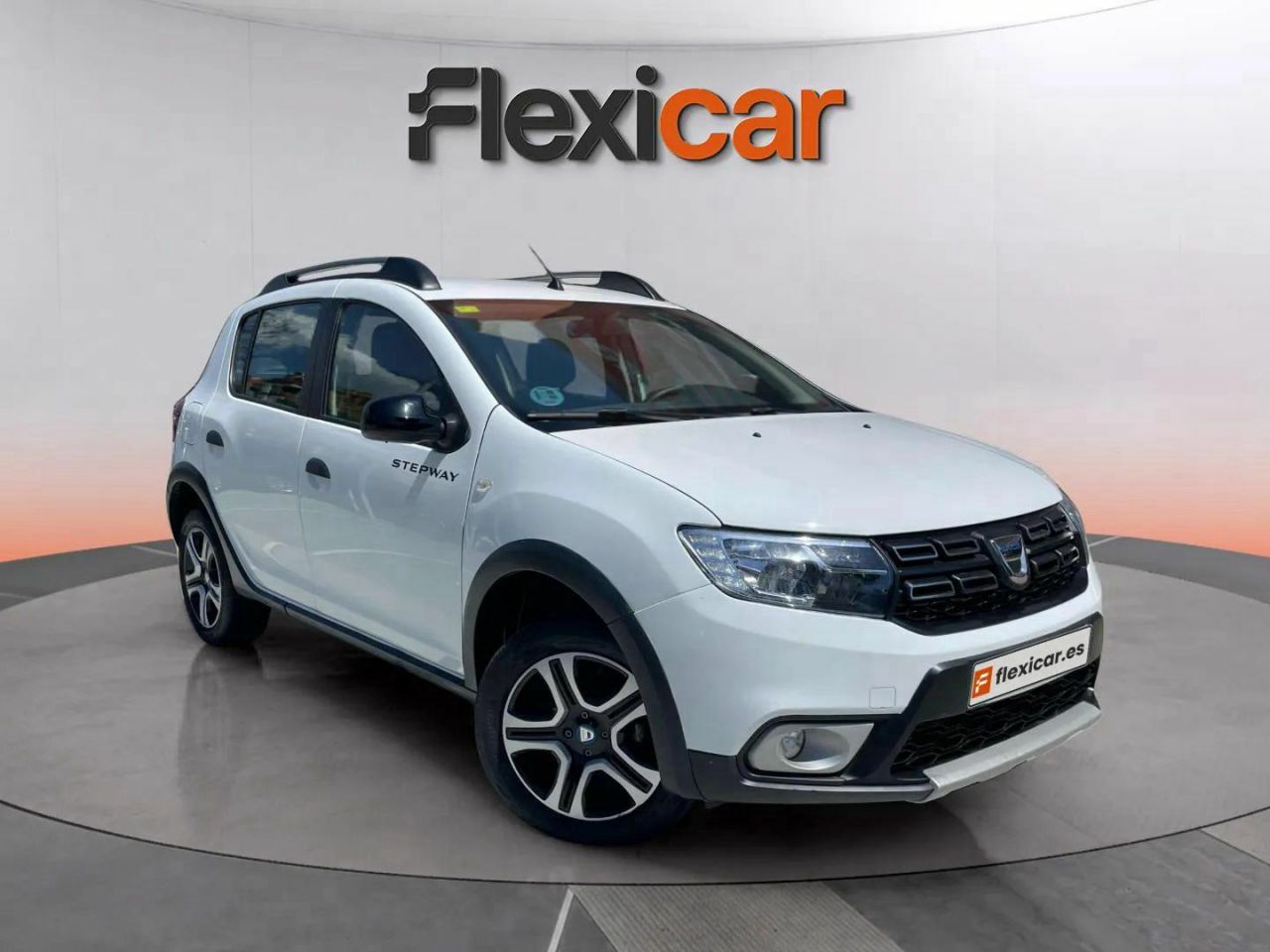 Dacia jogger financiacion  de segunda mano - dacia sandero 2020 /