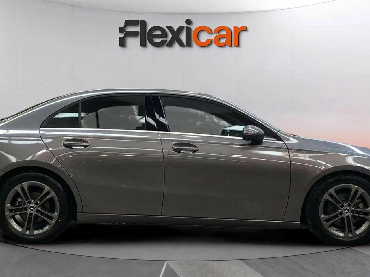 mercedes clase a 2019 / foto grande (3)