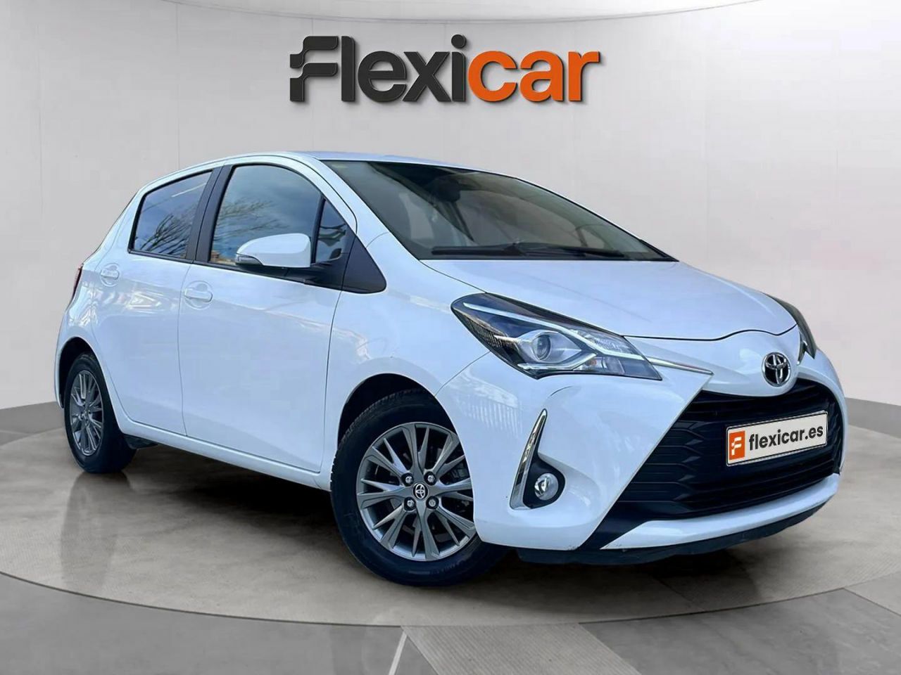 Foto toyota yaris 2019 /