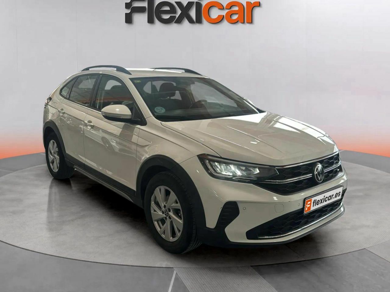 Foto volkswagen taigo 2022 /