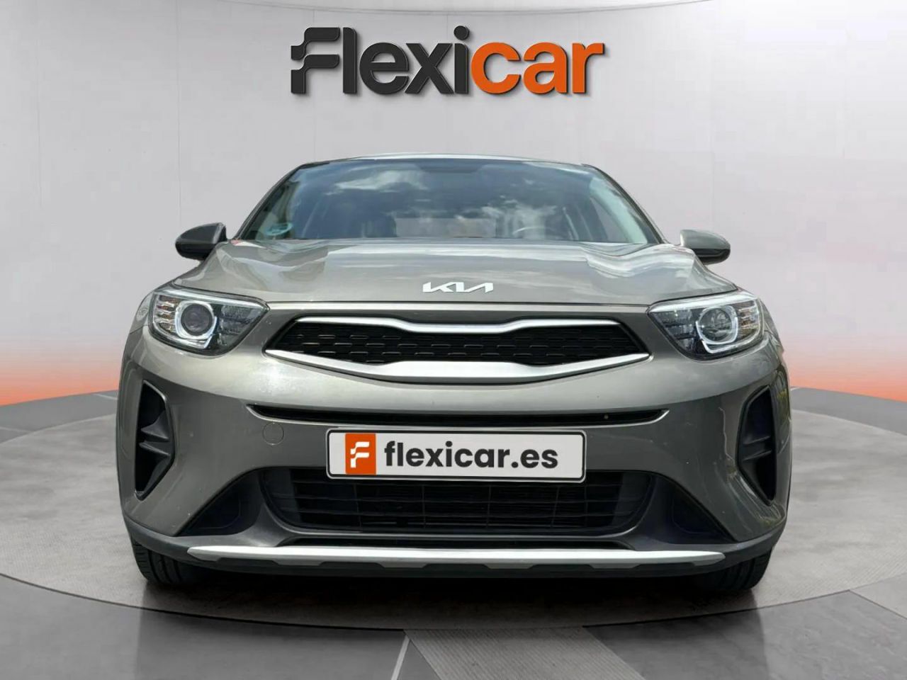 kia stonic 2022 / foto grande (2)