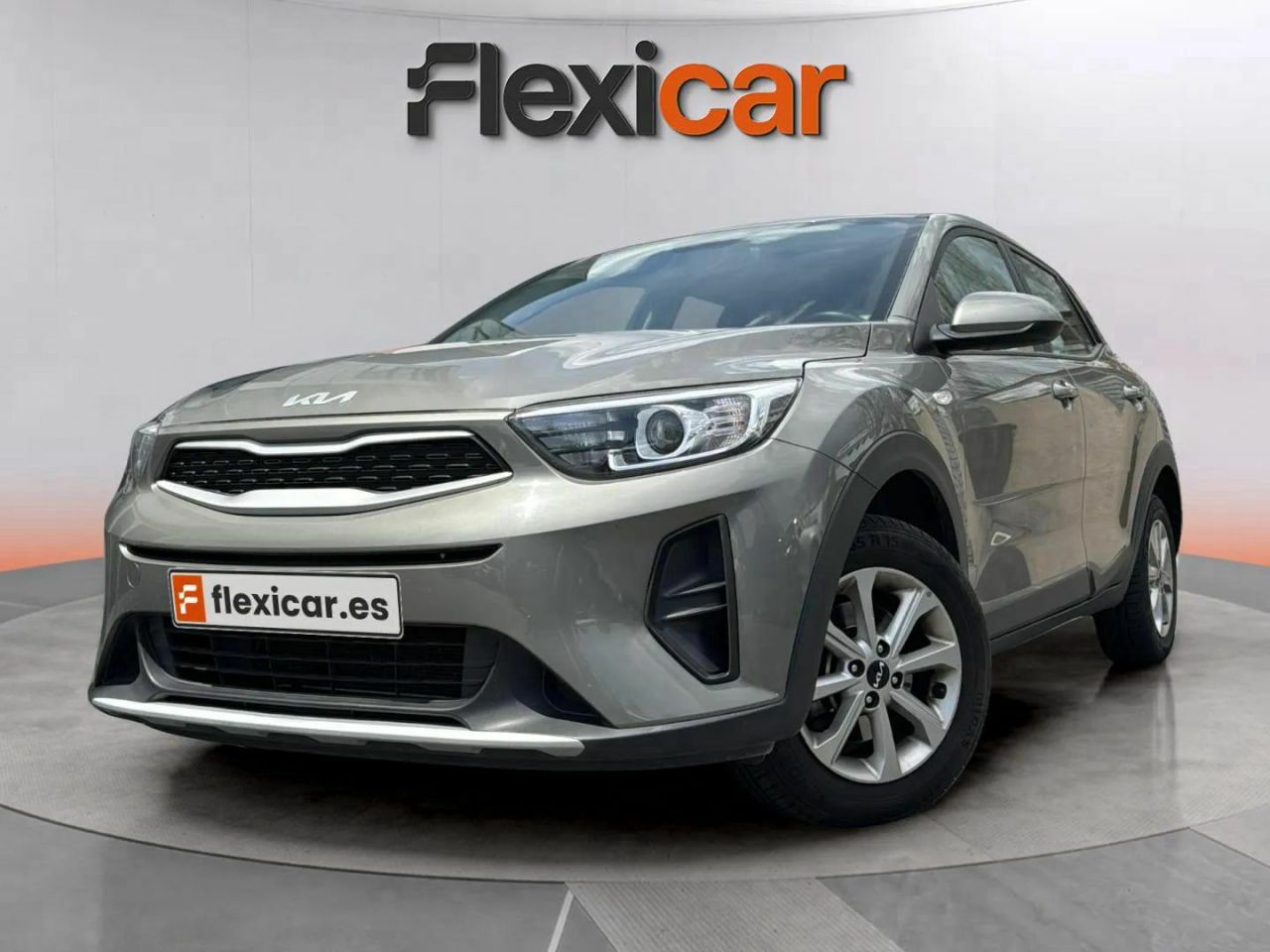kia stonic 2022 / foto grande (3)