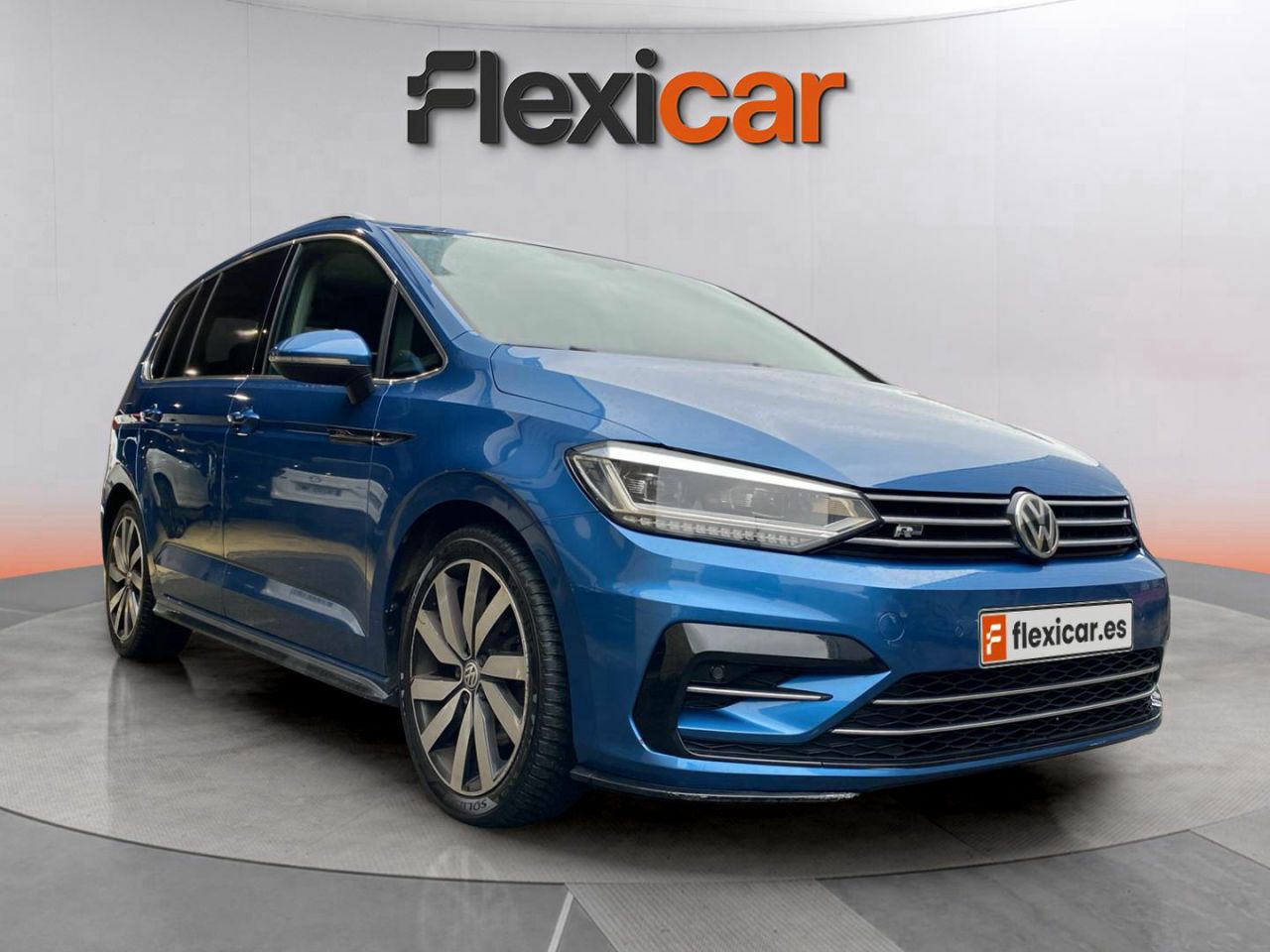 Foto volkswagen touran 2017 /