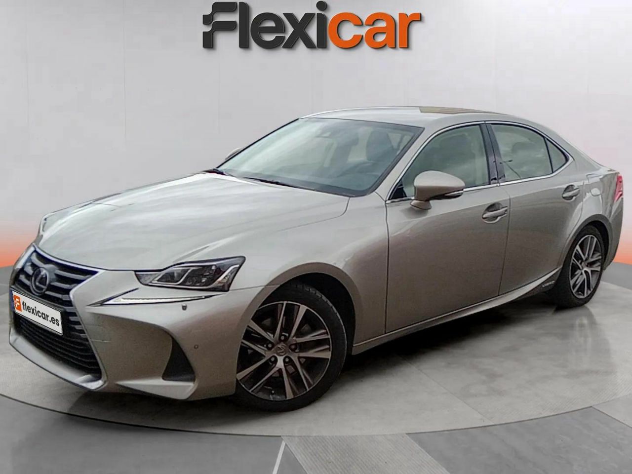 lexus is 2017 / foto grande (3)