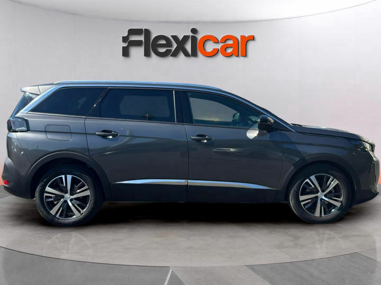 peugeot 5008 2024 / foto grande (3)
