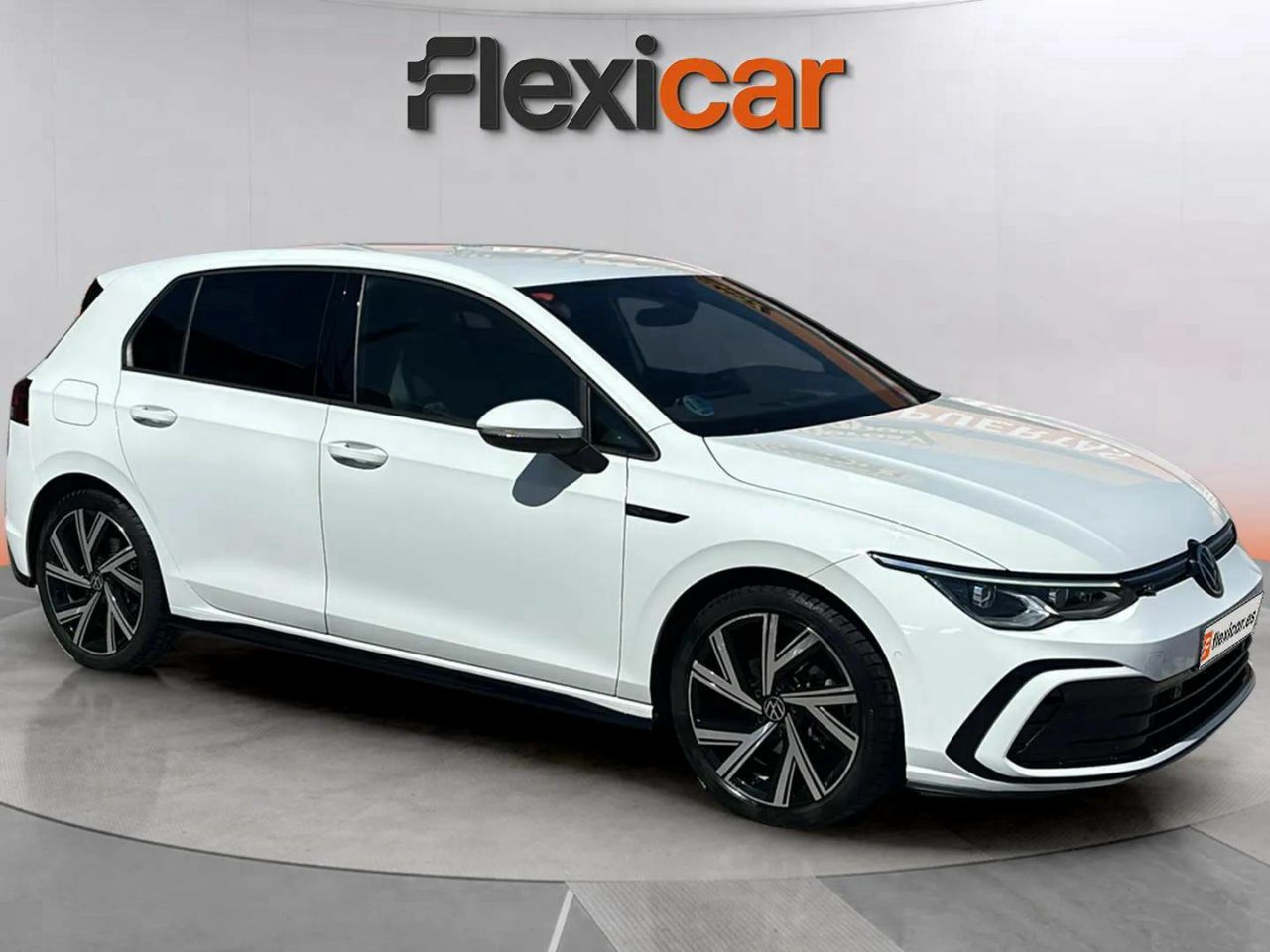 Foto volkswagen golf 2021 /