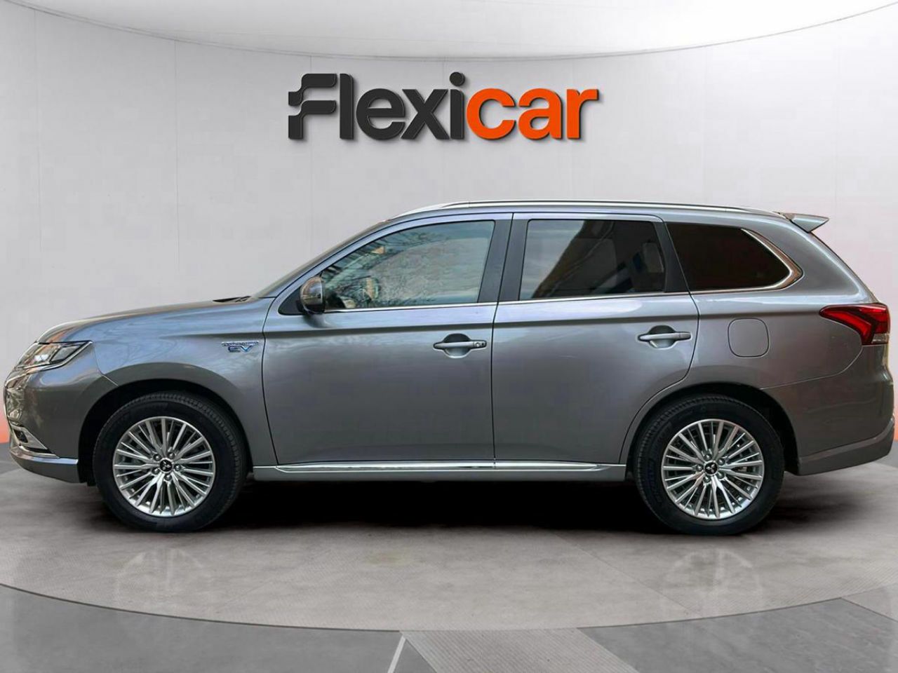 mitsubishi outlander 2021 / foto grande (3)