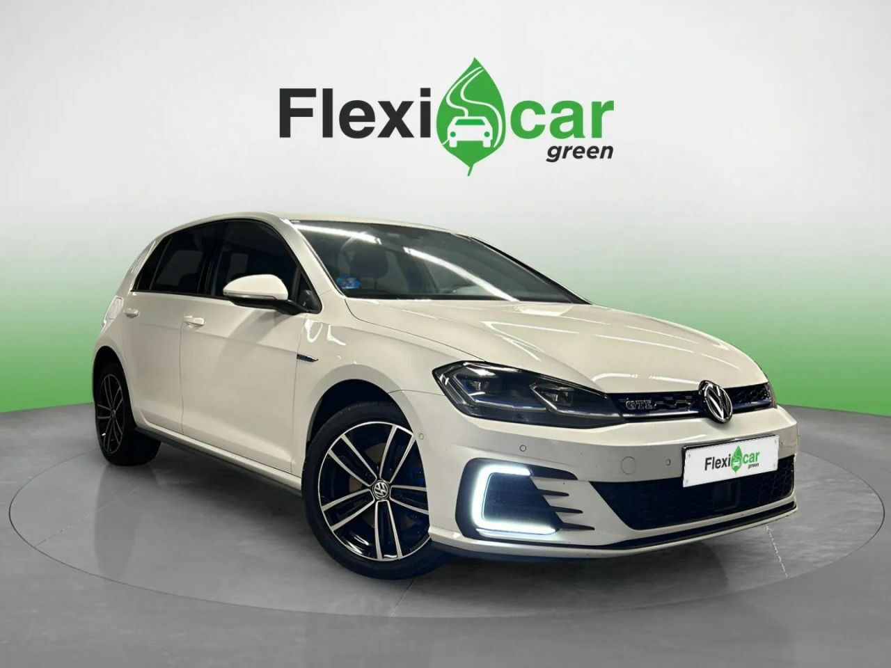Foto volkswagen golf 2020 /