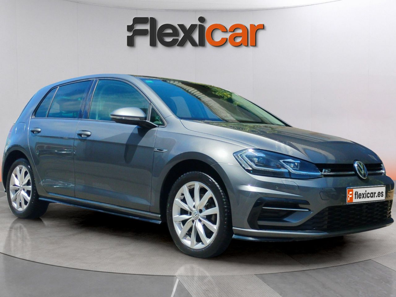 Foto volkswagen golf 2019 /