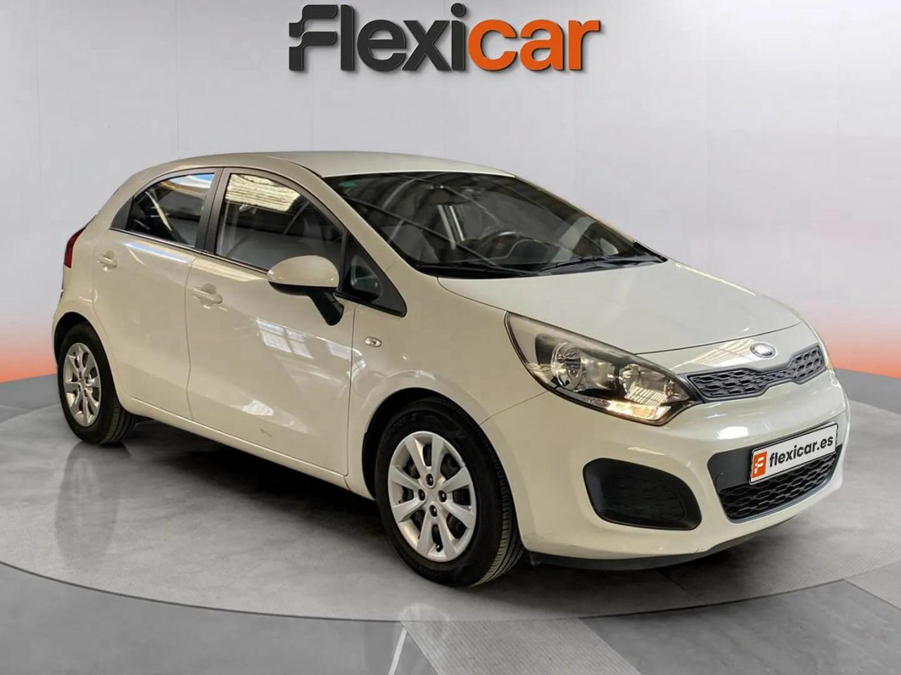 Foto kia rio 2014 /
