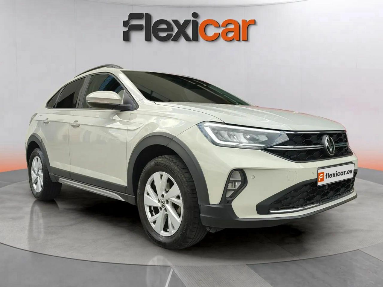 Foto volkswagen taigo 2023 /