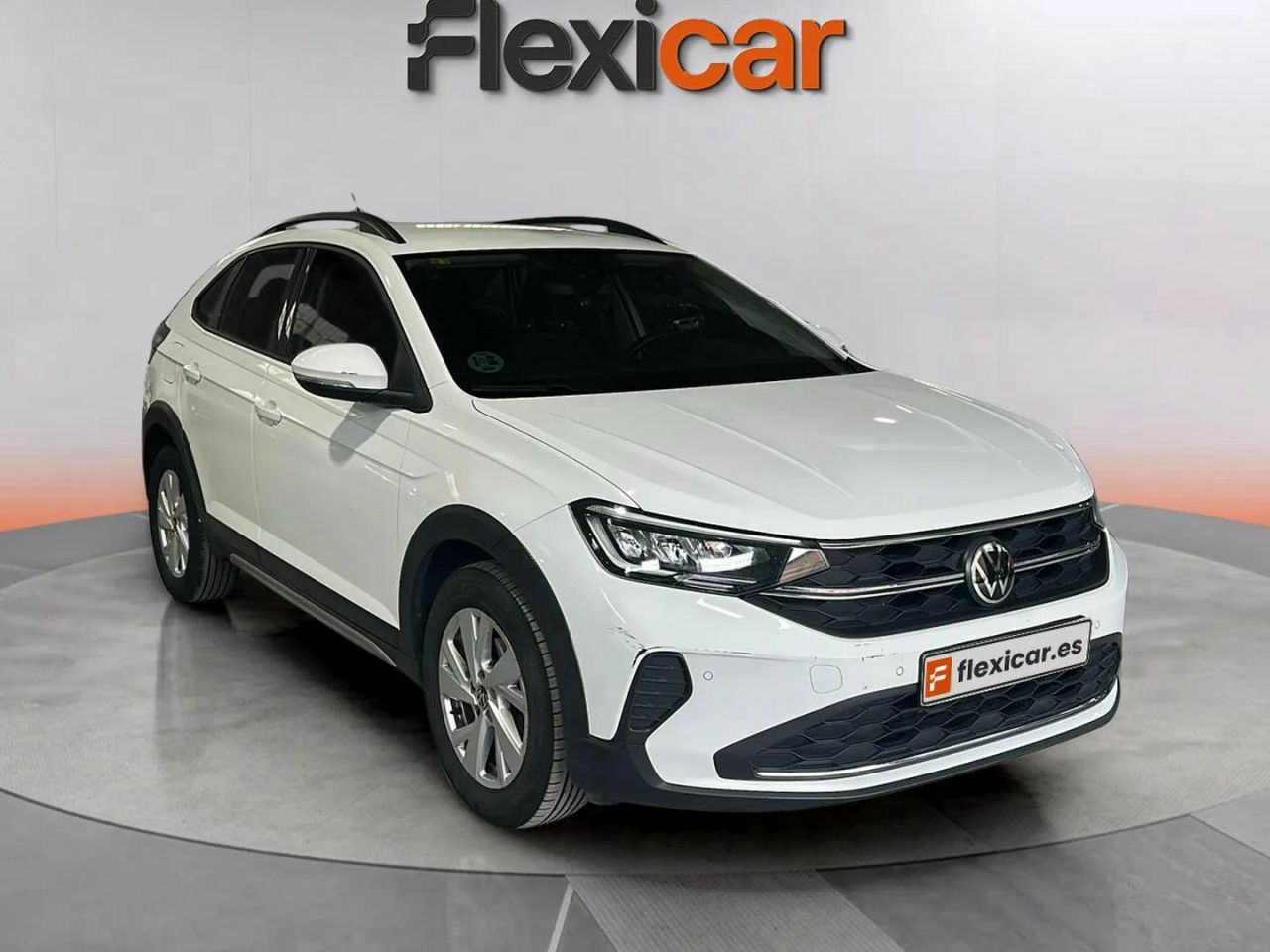 Foto volkswagen taigo 2022 /