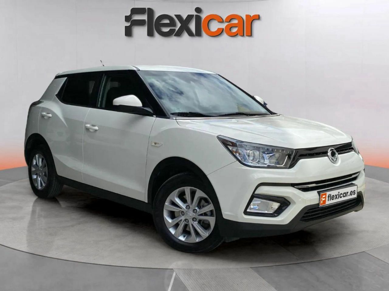 Foto ssangyong tivoli 2019 /