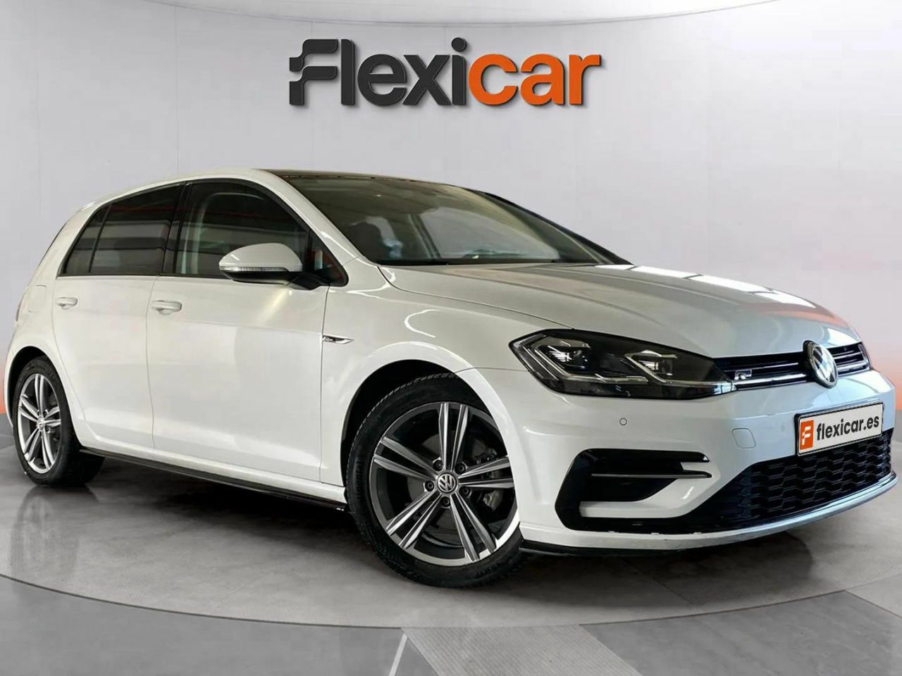 Foto volkswagen golf 2019 /