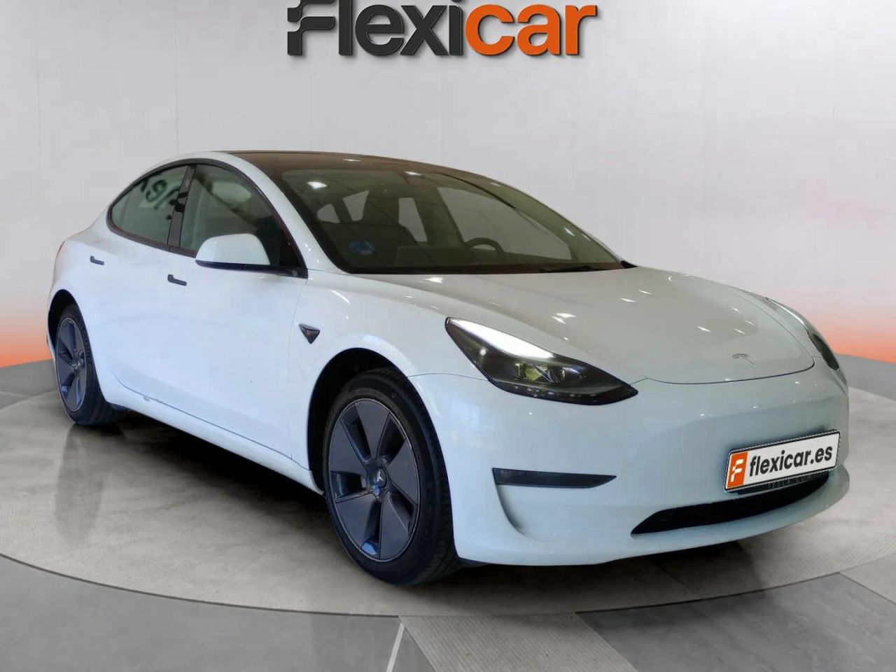 Foto tesla model 3 2023 /