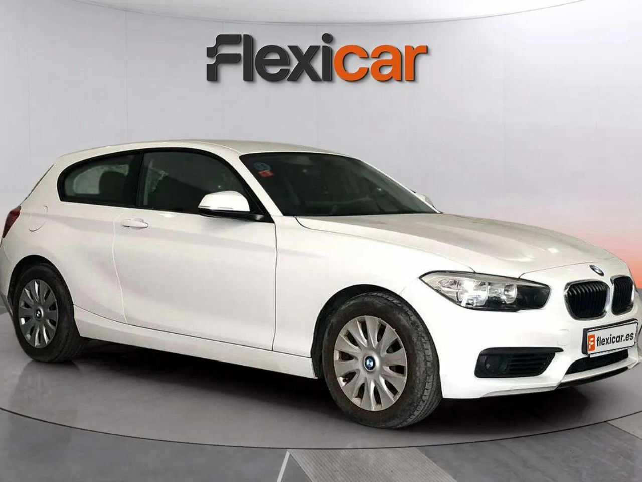 Foto bmw serie 1 2019 /