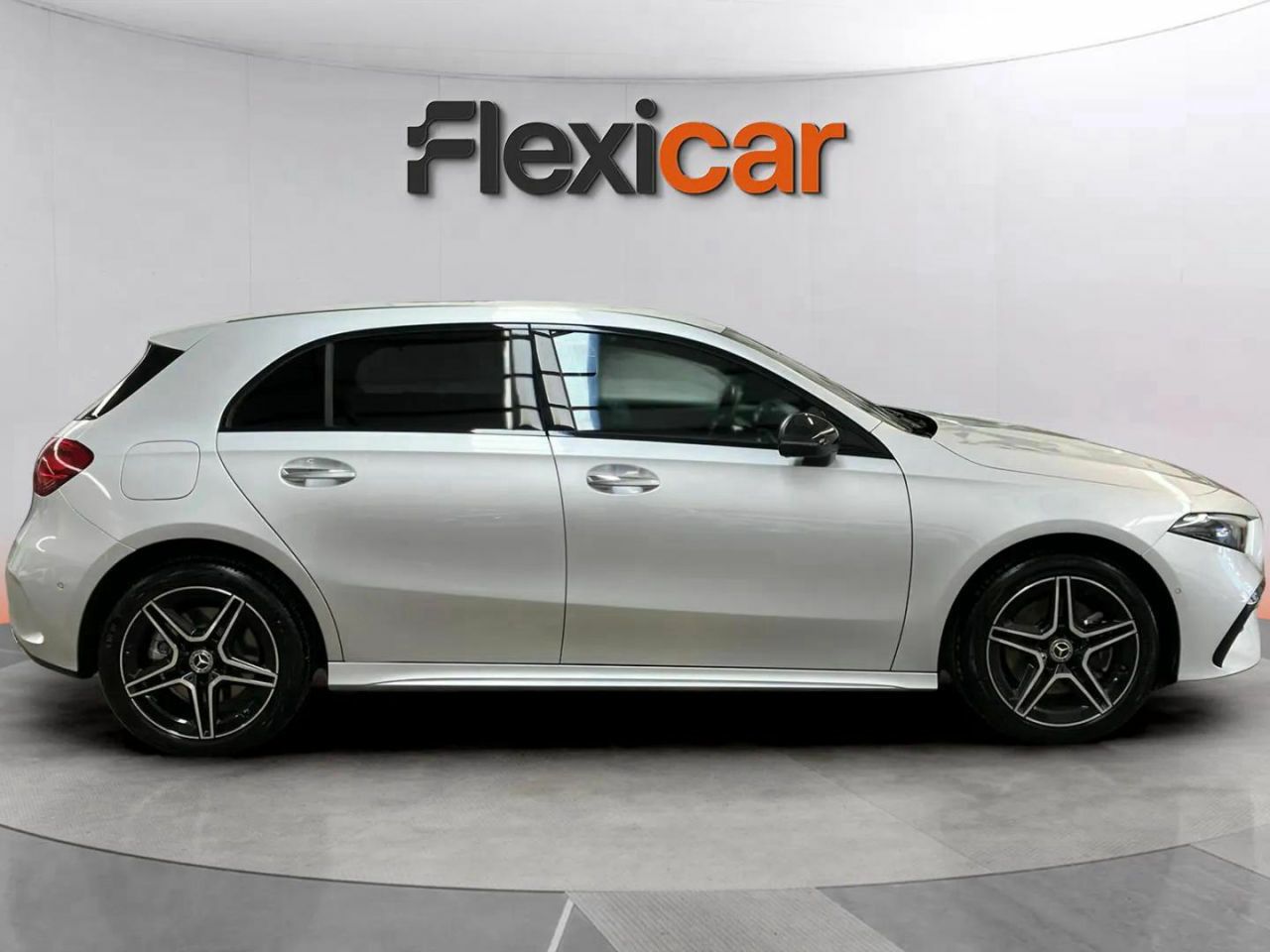 mercedes clase a 2023 / foto grande (3)