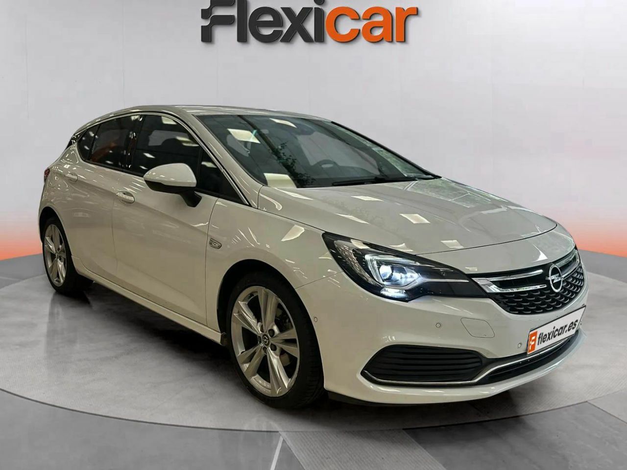 Foto opel astra 2018 /