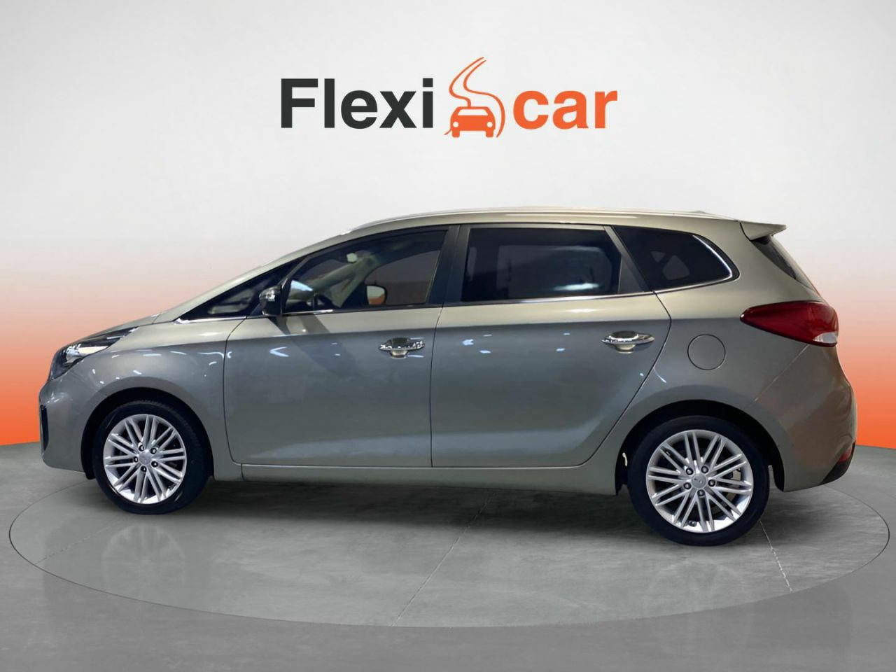 kia carens 2018 / foto grande (3)
