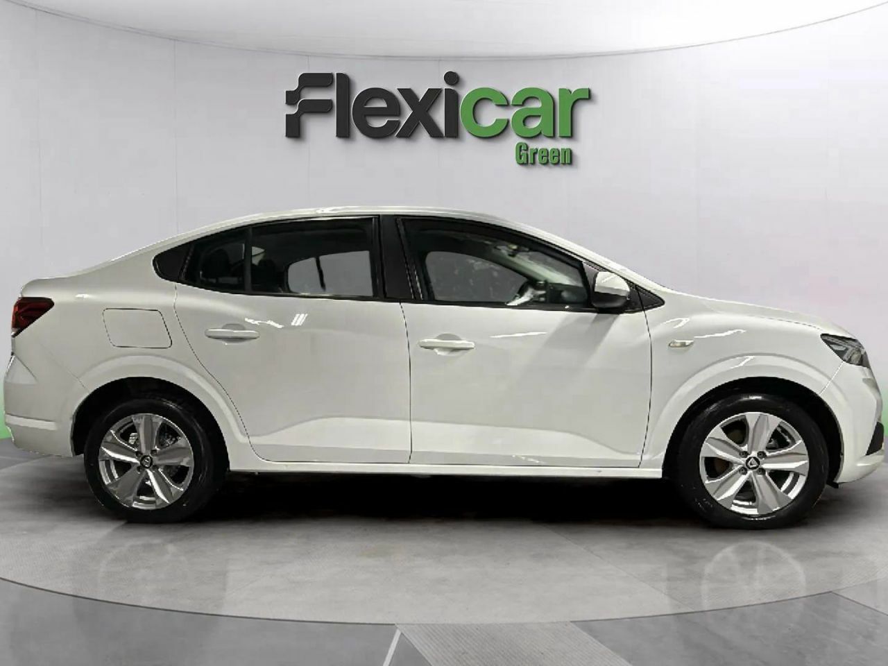 dacia logan 2022 / foto grande (3)