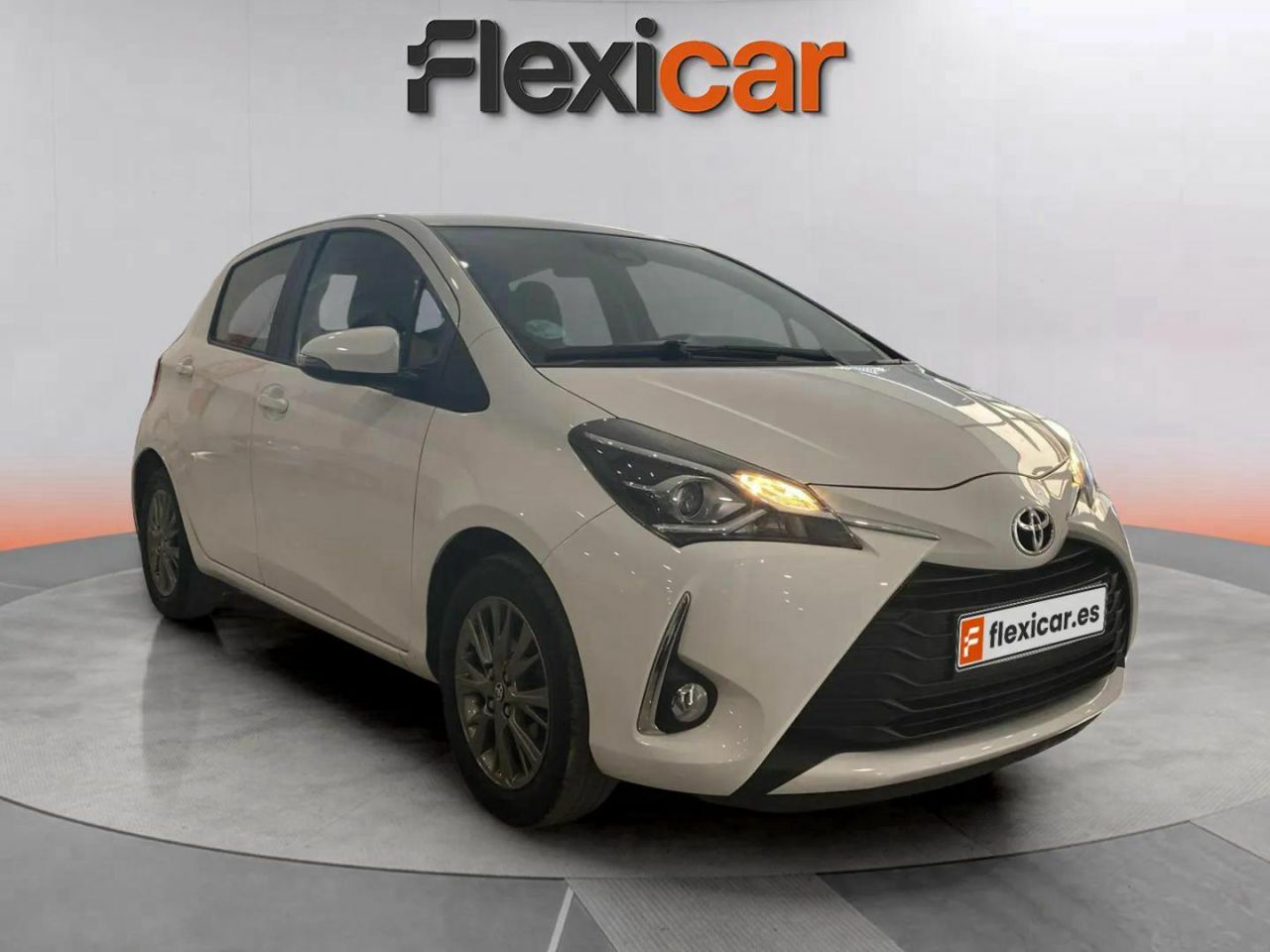 Foto toyota yaris 2019 /