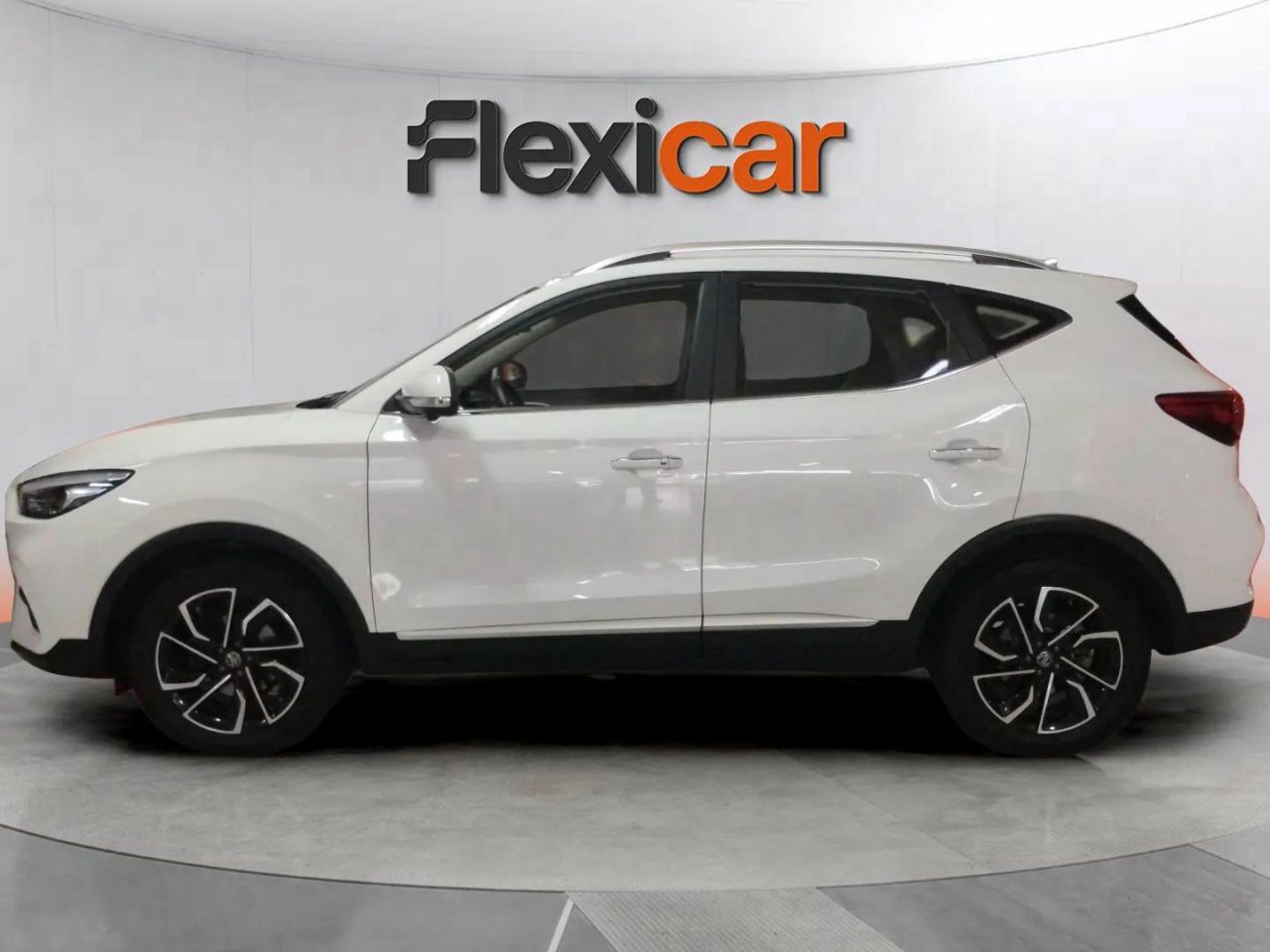 mg zs 2023 / foto grande (3)
