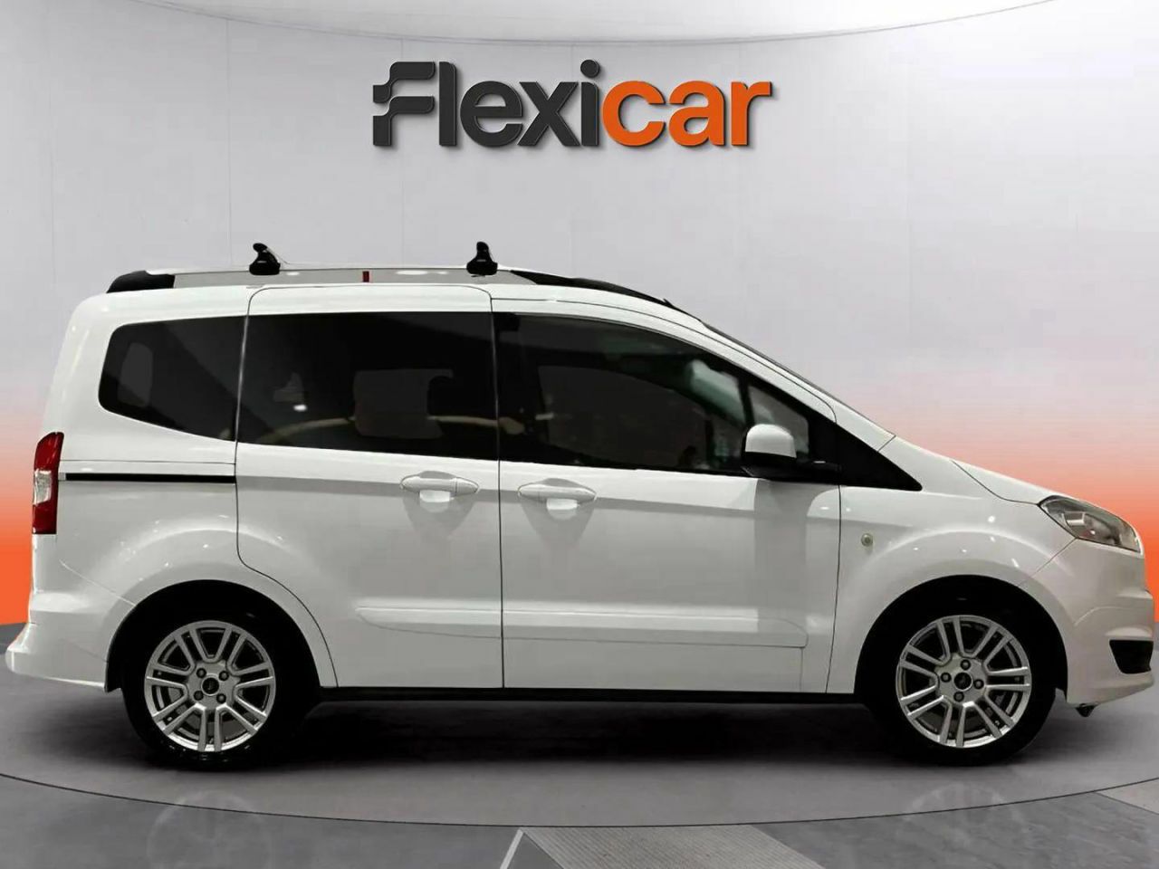 ford tourneo courier 2015 / foto grande (3)