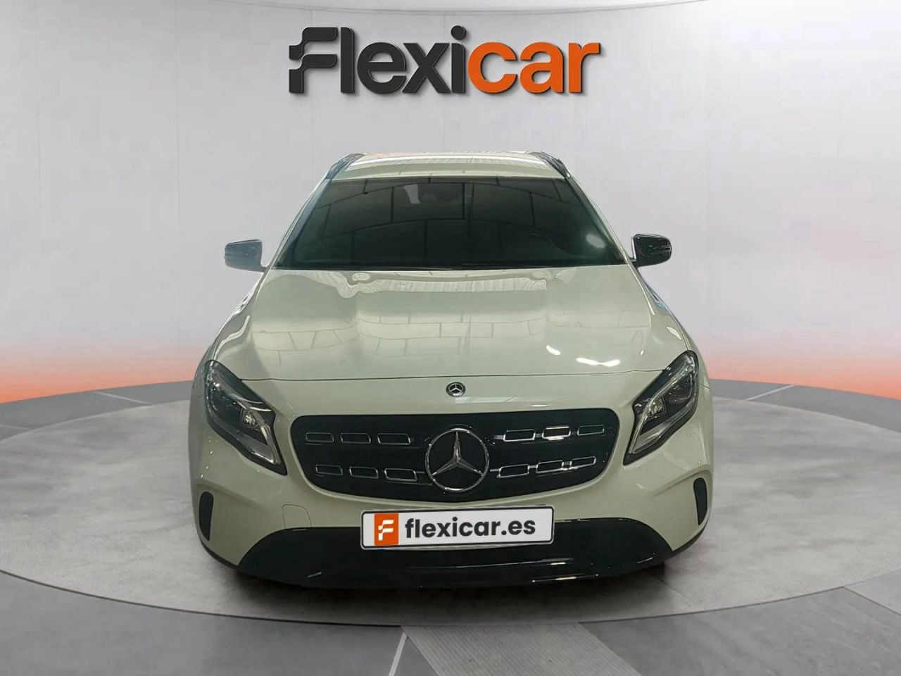 mercedes gla 2018 / foto grande (2)
