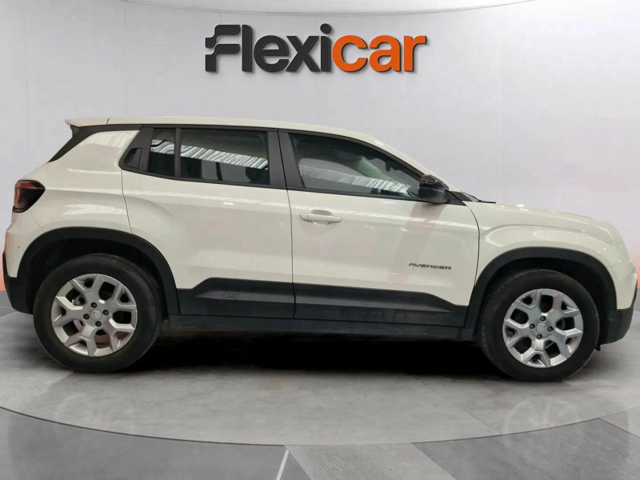 jeep avenger 2023 / foto grande (3)
