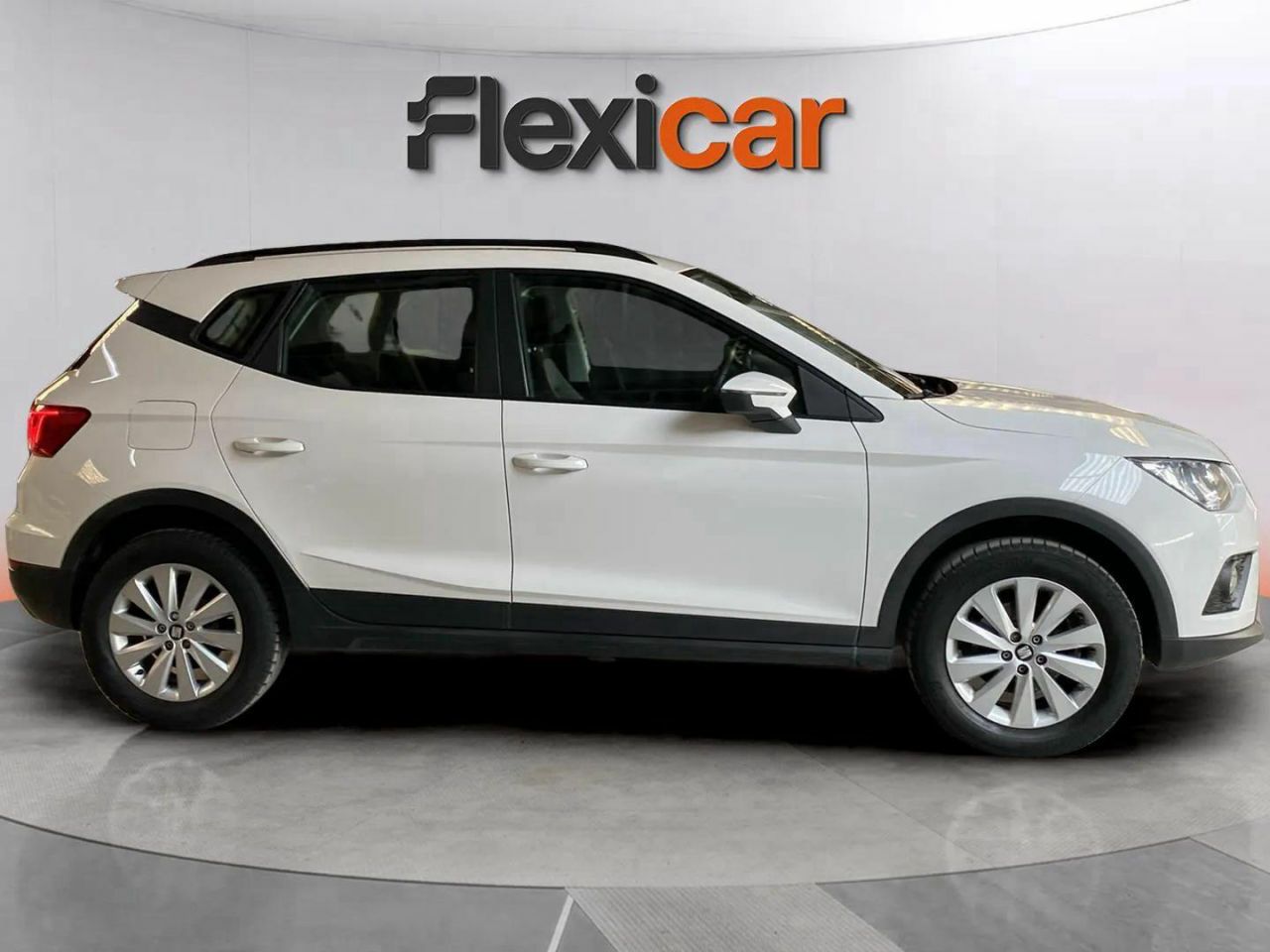 seat arona 2017 / foto grande (3)
