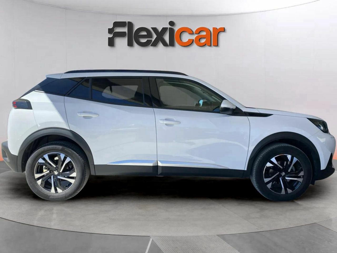 peugeot 2008 2020 / foto grande (3)