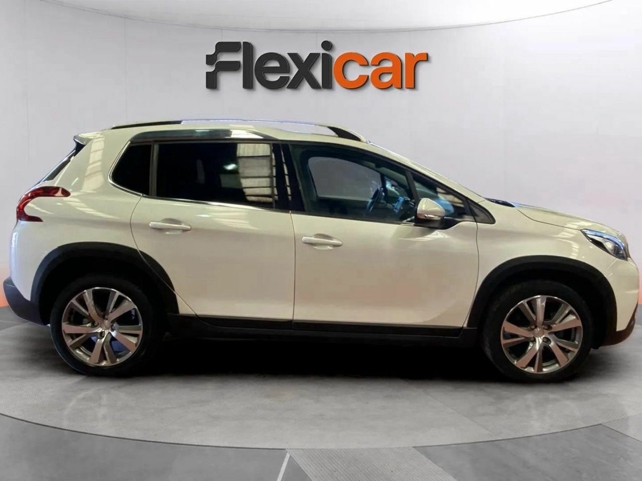 peugeot 2008 2018 / foto grande (3)