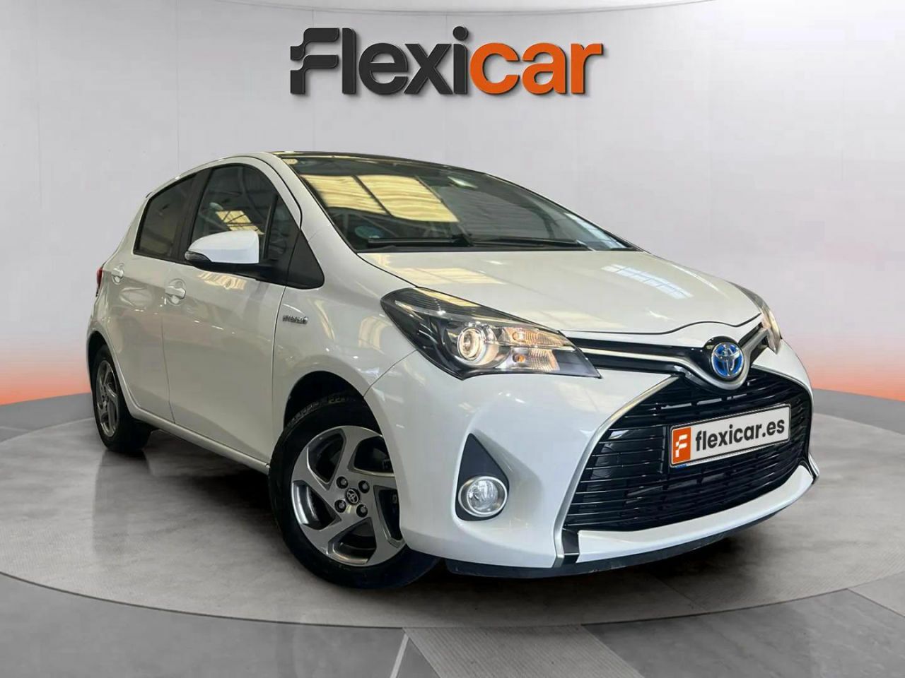 Foto toyota yaris 2015 /