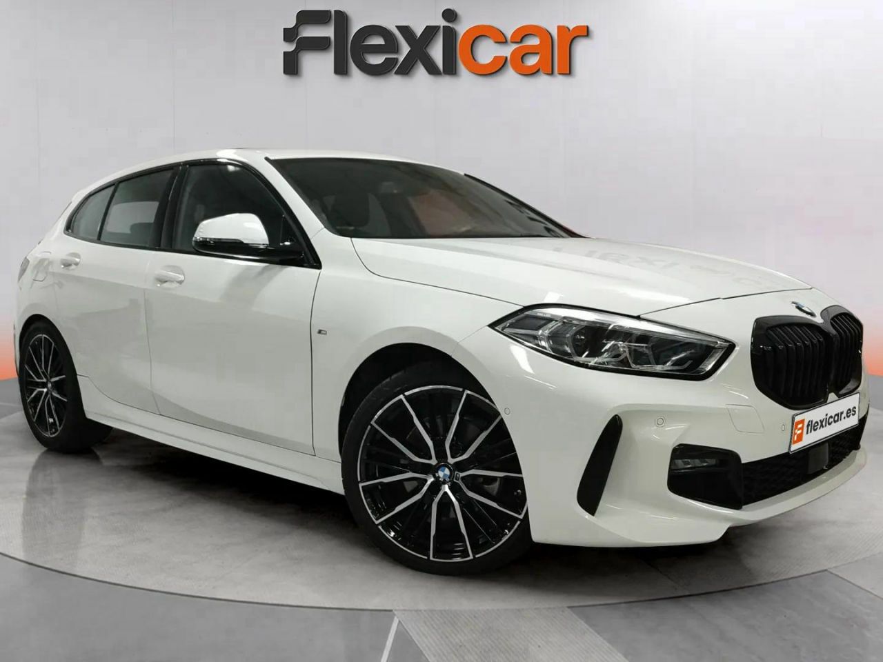 Foto bmw serie 1 2024 /