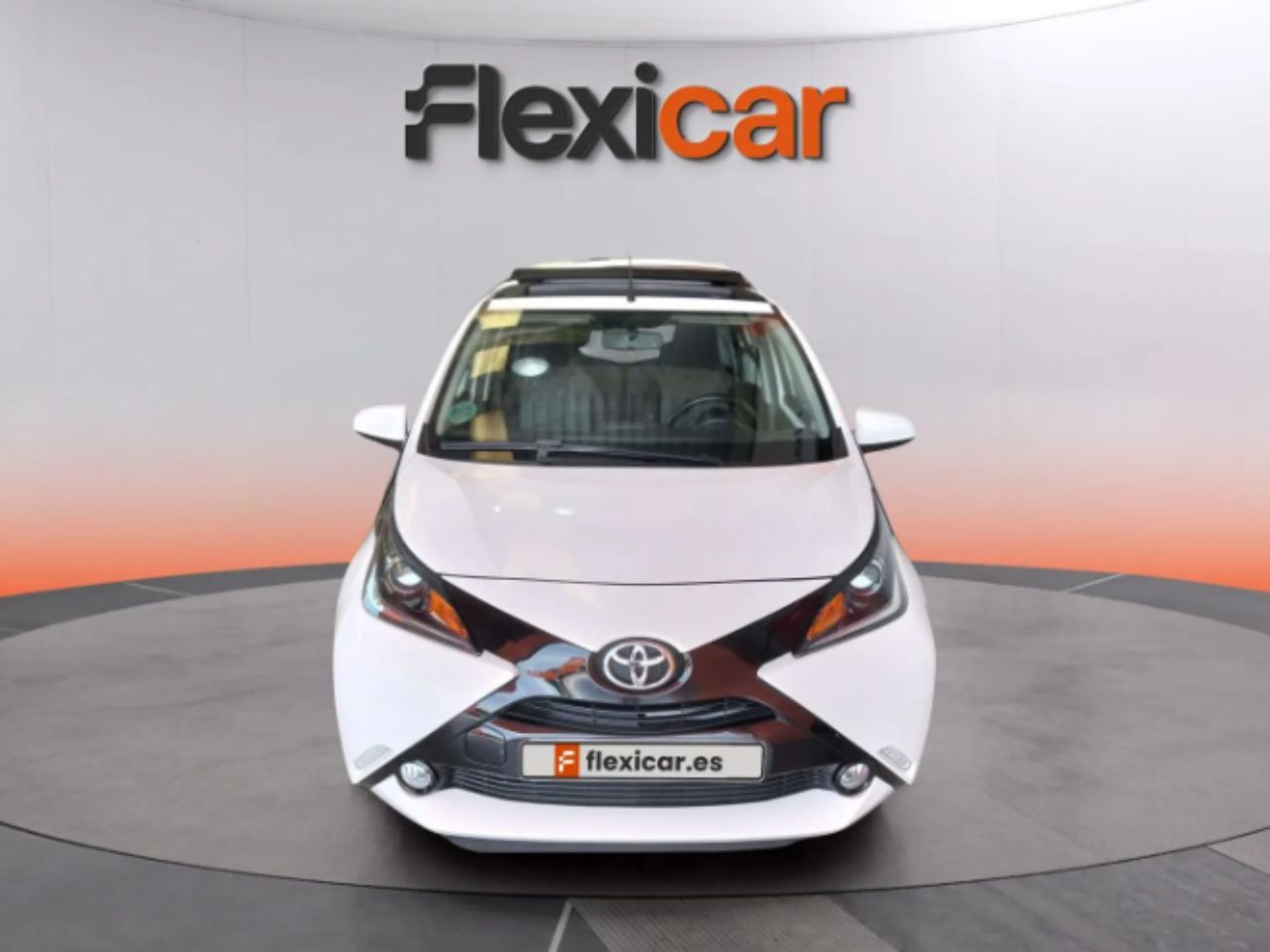 toyota aygo 2018 / foto grande (2)