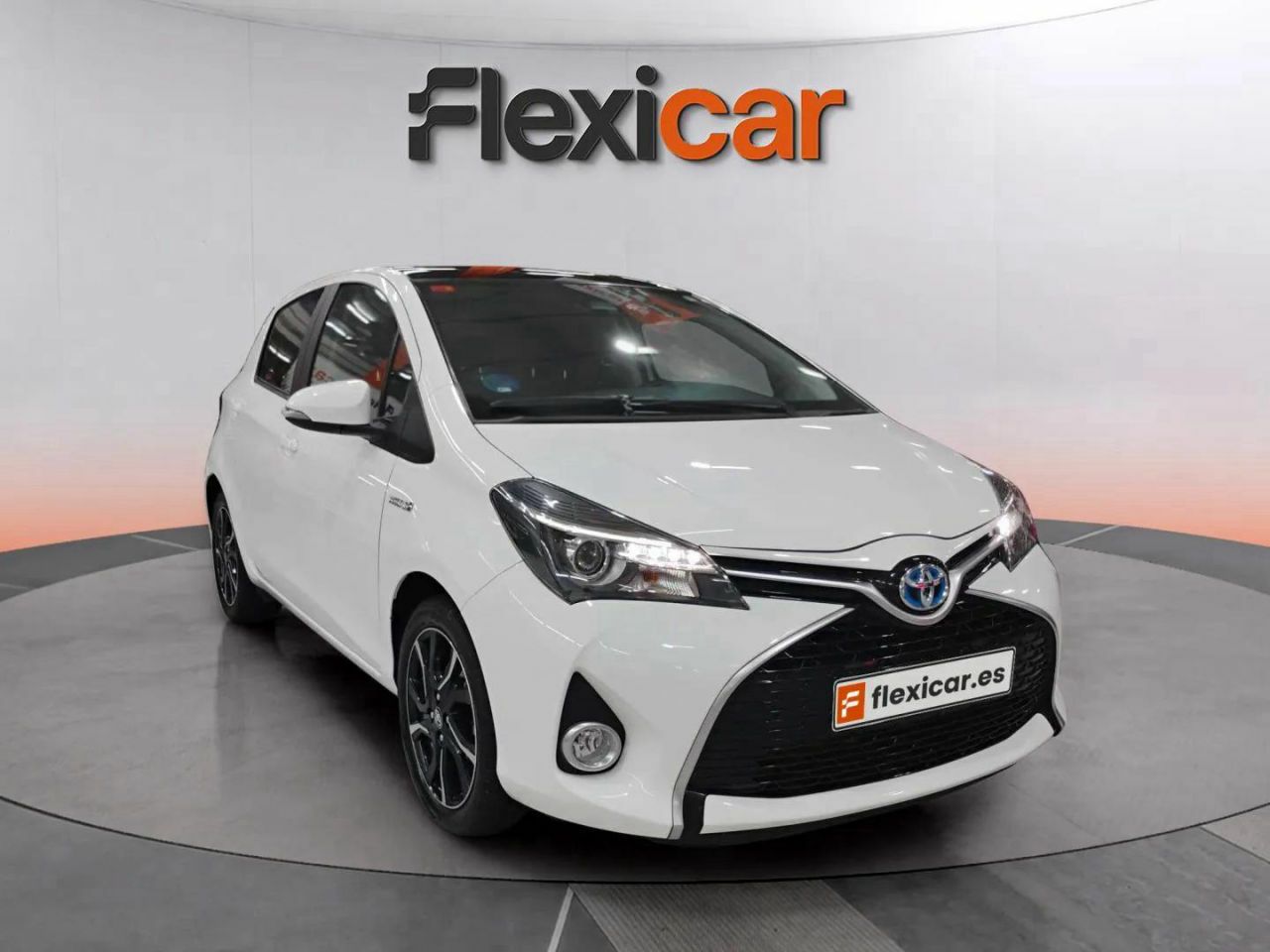 Foto toyota yaris 2017 /