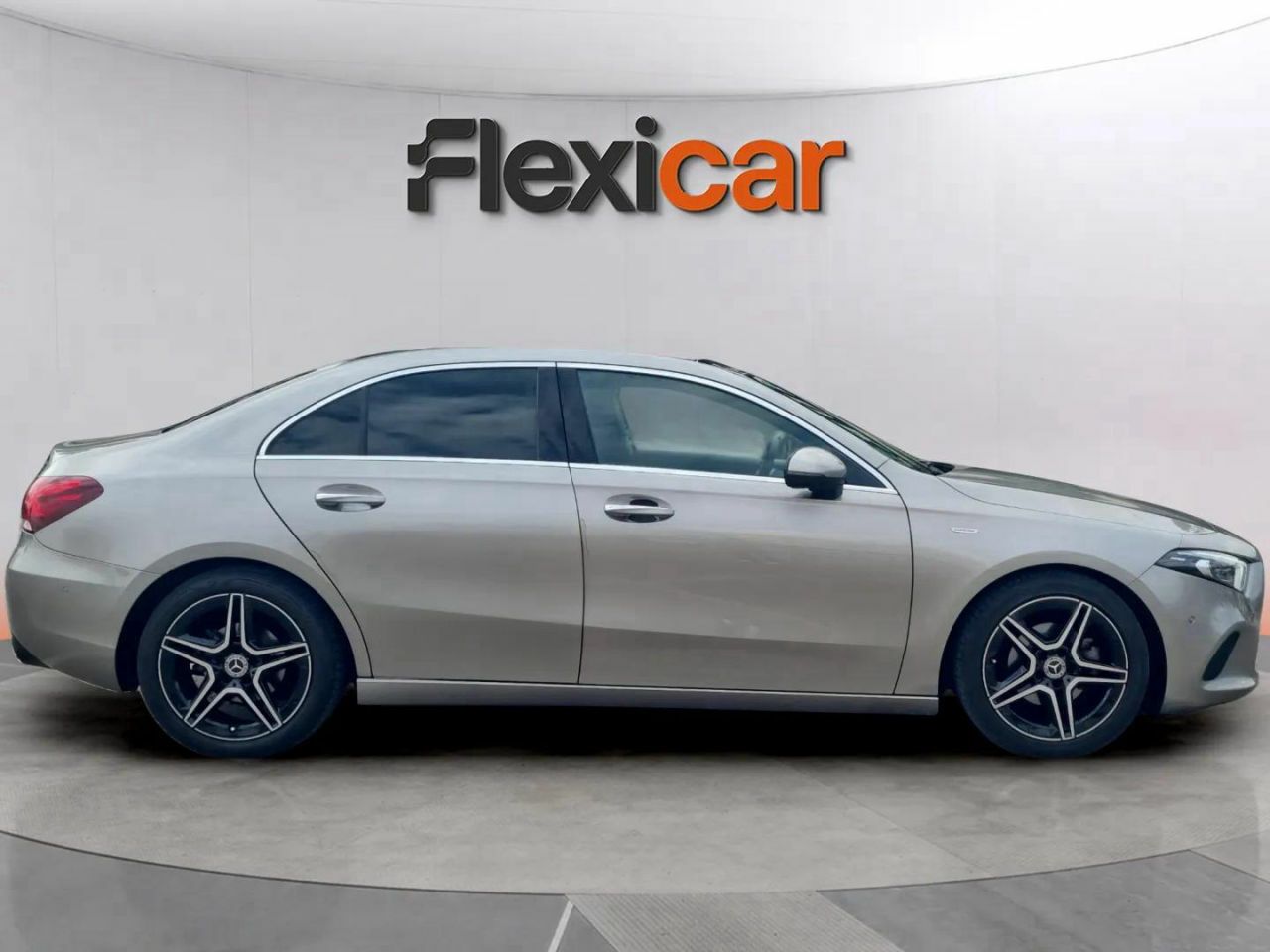 mercedes clase a 2019 / foto grande (3)