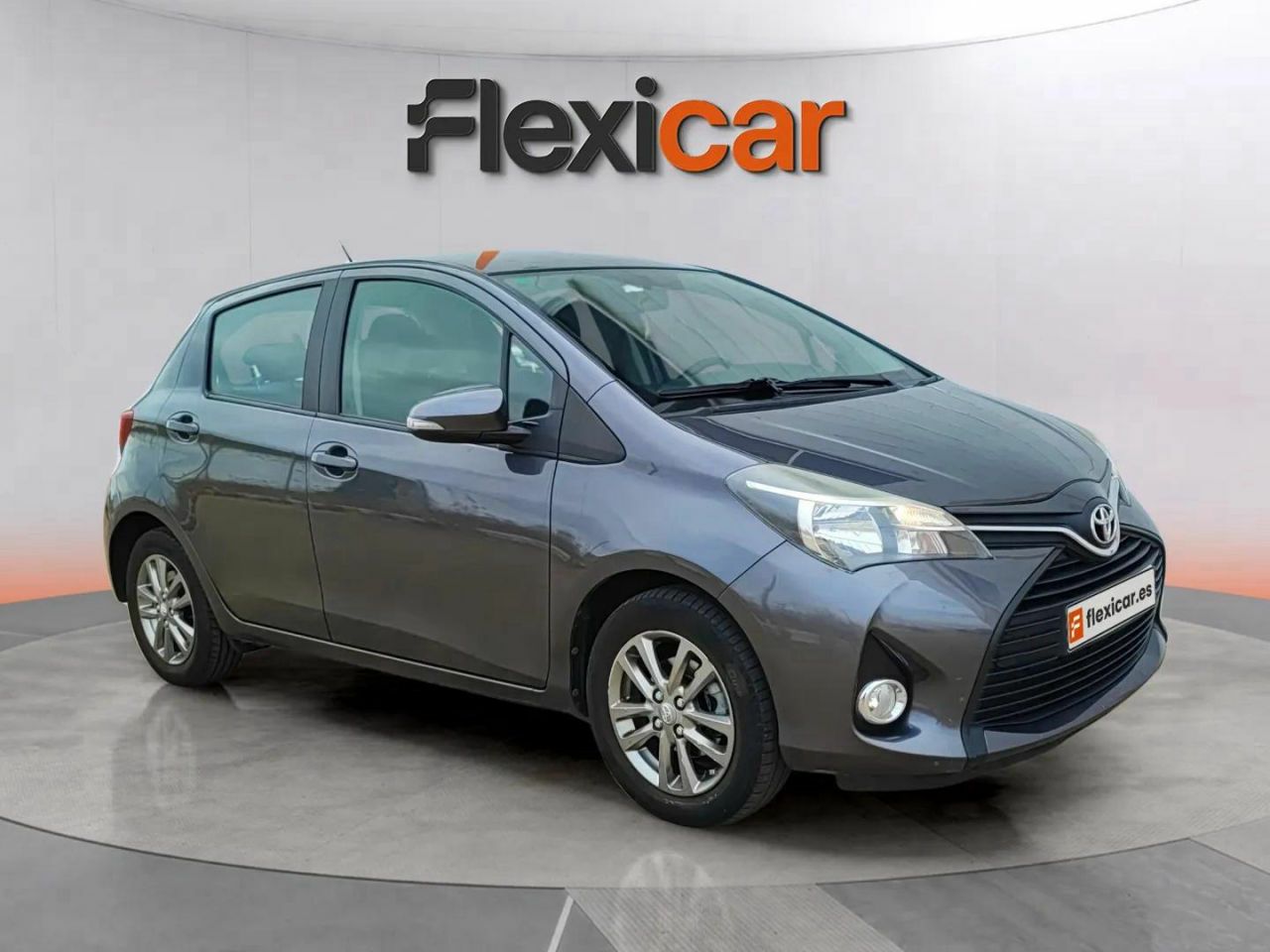 Foto toyota yaris 2017 /